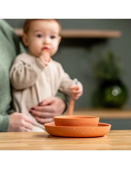 Силиконски сет од 2 чинии со лажичка, Terracotta - Nattou