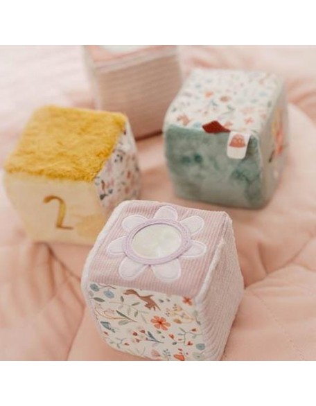 Сет од 4 меки коцки со активности - Fairy Garden, Little Dutch