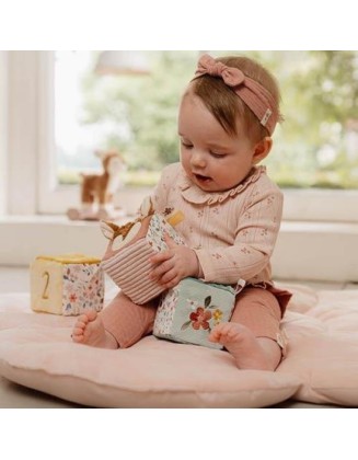 Сет од 4 меки коцки со активности - Fairy Garden, Little Dutch