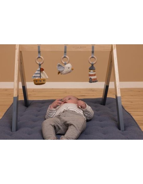 Дрвена постојка со меки играчки - Sailors Bay, Little Dutch