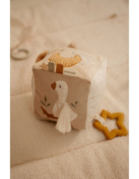 Мека коцка со активности - Newborn Naturals, Little Dutch