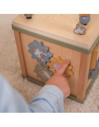 Дрвена коцка со активности - Little Farm, Little Dutch