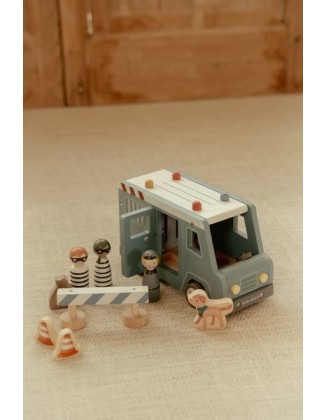 Полициско комбе - Little Dutch